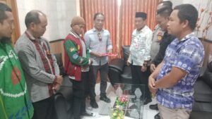 HMJ HTN IAI Rawa Aopa Serahkan Berkas ke Kesbangpol Konawe Selatan